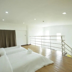 Отель Siam Golden Place Suvarnabhumi 4* Номер Делюкс Grand с различными типами кроватей фото 3