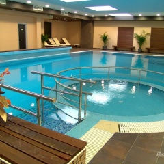 Hotel Vigo бассейн