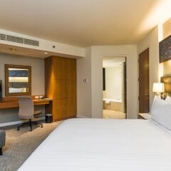 Отель Chatrium Residence Sathon Bangkok комната для гостей