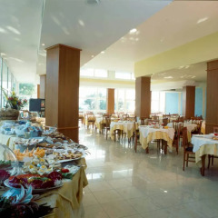 Rèmin Plaza Hotel питание