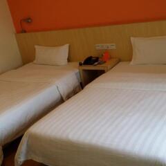 Отель 7 Days Inn (Guangzhou Huanghuagang Metro Station) комната для гостей фото 4