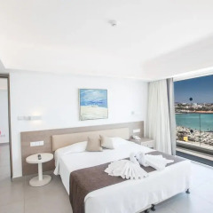 Vassos Nissi Plage Hotel 4* Люкс повышенной комфортности с различными типами кроватей