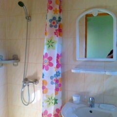 Гостиница Oazis Guest House в Судаке отзывы, цены и фото номеров - забронировать гостиницу Oazis Guest House онлайн Судак ванная
