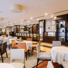 Гостиница DoubleTree by Hilton Tyumen в Тюмени - забронировать гостиницу DoubleTree by Hilton Tyumen, цены и фото номеров Тюмень питание