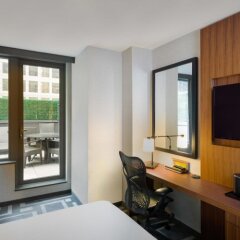 Отель Hilton Garden Inn New York/Central Park South-Midtown West 3* Люкс с различными типами кроватей