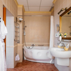 Отель Центральный by USTA Hotels 3* Люкс фото 10