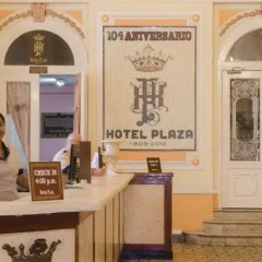 Hotel Plaza гостиничный бар