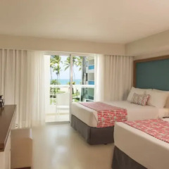 Отель Emotions by Hodelpa - Playa Dorada 4* Улучшенный номер с различными типами кроватей фото 2