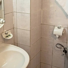 Отель Party Hotel Vladislav - Adults Only Болгария, Золотые пески - отзывы, цены и фото номеров - забронировать отель Party Hotel Vladislav - Adults Only онлайн ванная фото 2