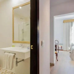 Hotel Born 2* Улучшенный номер с различными типами кроватей