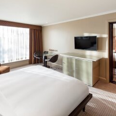 Отель Radisson Blu Edwardian Heathrow 4* Стандартный семейный номер с различными типами кроватей