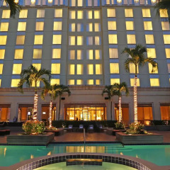 Отель Real InterContinental Tegucigalpa at Multiplaza Mall Гондурас, Тегусигальпа - отзывы, цены и фото номеров - забронировать отель Real InterContinental Tegucigalpa at Multiplaza Mall онлайн вид на фасад фото 2
