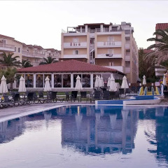 Отель Galaxy Hotel, BW Premier Collection Греция, Закинф - отзывы, цены и фото номеров - забронировать отель Galaxy Hotel, BW Premier Collection онлайн бассейн фото 2