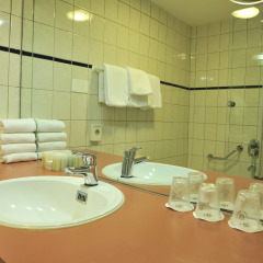 Отель XO Hotels City Centre 3* Номер категории Эконом с различными типами кроватей фото 3