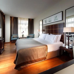 Отель Eurostars Grand Marina 5* Номер Делюкс с двуспальной кроватью фото 2