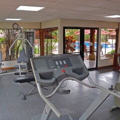 Отель Country Inn & Suites by Radisson, San Jose Aeropuerto, Costa Rica фитнесс-зал
