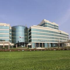 Millennium Airport Hotel Dubai вид на фасад фото 2