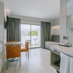 Отель Alua Hawaii Mallorca & Suites 4* Полулюкс с различными типами кроватей фото 3