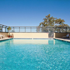 Отель La Quinta Inn & Suites Lax Лос-Анджелес бассейн