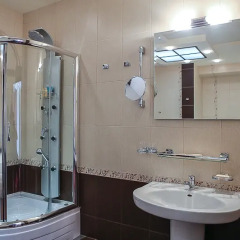 Гостиница Степная Пальмира в Оренбурге отзывы, цены и фото номеров - забронировать гостиницу Степная Пальмира онлайн Оренбург ванная