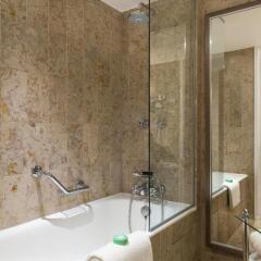 Отель Warwick Brussels 5* Номер категории Премиум с различными типами кроватей фото 3