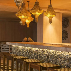 Отель Ajman Saray, a Luxury Collection Resort гостиничный бар