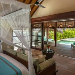 Отель Four Seasons Maldives At Kuda Huraa комната для гостей