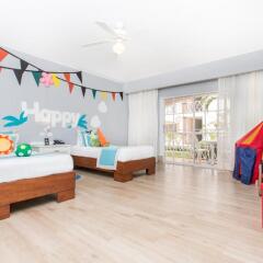 Отель Be Live Collection Punta Cana - All Inclusive 3* Семейный номер Better together с различными типами кроватей