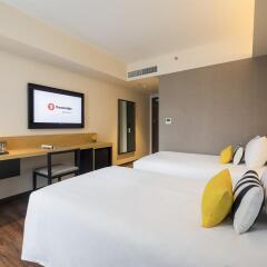 Отель Travelodge Sukhumvit 11 4* Стандартный номер фото 4