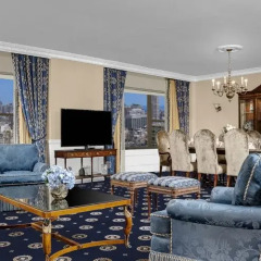 Park Lane Hotel 4* Представительский люкс с двуспальной кроватью
