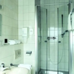 Prähofer Hotel Garni Мюнхен ванная