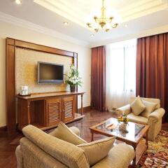 Hotel Majestic Saigon 4* Люкс с различными типами кроватей фото 3