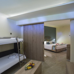 Отель GrandResort 5* Семейный полулюкс с различными типами кроватей фото 4