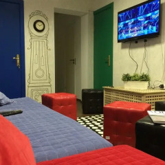 Weekend Rooms and Hostel интерьер отеля