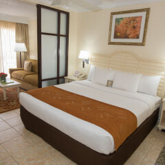 Comfort Suites Paradise Island In Paradise Island Bahamas From