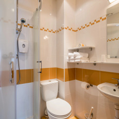 Отель Weiser hotel Польша, Вроцлав - 3 отзыва об отеле, цены и фото номеров - забронировать отель Weiser hotel онлайн ванная фото 2
