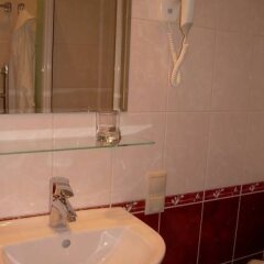 Гостиница Парк-отель Богемия в Саратове отзывы, цены и фото номеров - забронировать гостиницу Парк-отель Богемия онлайн Саратов ванная фото 2