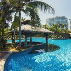 Отель Mingshen Jinjiang Golf Resort бассейн