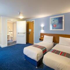 Travelodge Redhill Hotel Редхилл комната для гостей фото 2