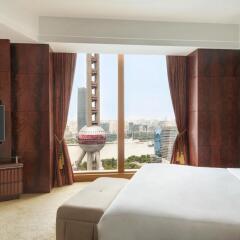 Отель Pudong Shangri-La East Shanghai 5* Люкс Horizon club premier с различными типами кроватей