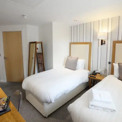 The Waterside Hotel and Galleon Leisure Club комната для гостей фото 8
