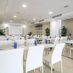 Отель Tomir Portals Suites бассейн