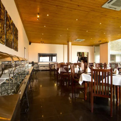 Отель Randholee Resort & Spa питание