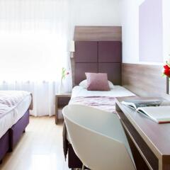 Hotel Victorie 3* Трёхместный номер с различными типами кроватей