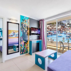 BH Mallorca Hotel 4* Улучшенный люкс с различными типами кроватей