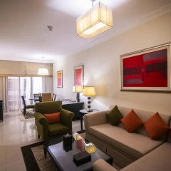 Mercure Dubai Barsha Heights Hotel Suites 4* Семейные апартаменты с различными типами кроватей фото 3