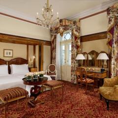 Hotel Bristol, a Luxury Collection Hotel, Vienna 5* Номер Делюкс с видом на Оперу с различными типами кроватей