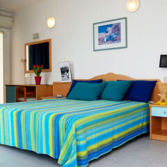 Hotel International Римини комната для гостей