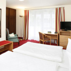 Hotel Biederstein Am Englischen Garten Мюнхен комната для гостей фото 3