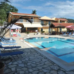 Kerkyra Beach Hotel бассейн